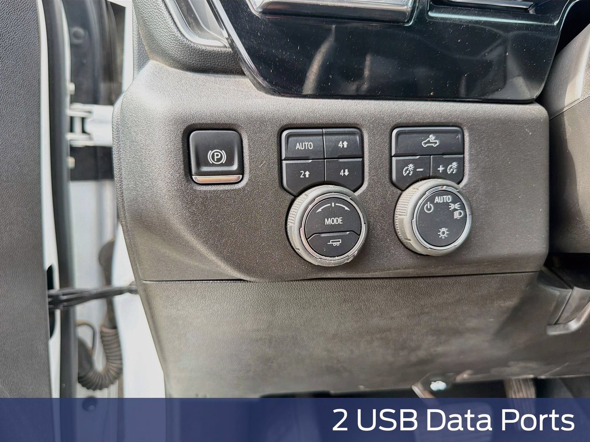 Used 2025 Chevrolet Silverado 1500 LT AWD/4WD image 15