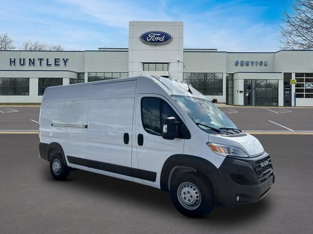 Used 2026 RAM ProMaster 2500 w/ Convenience Group FWD image 3
