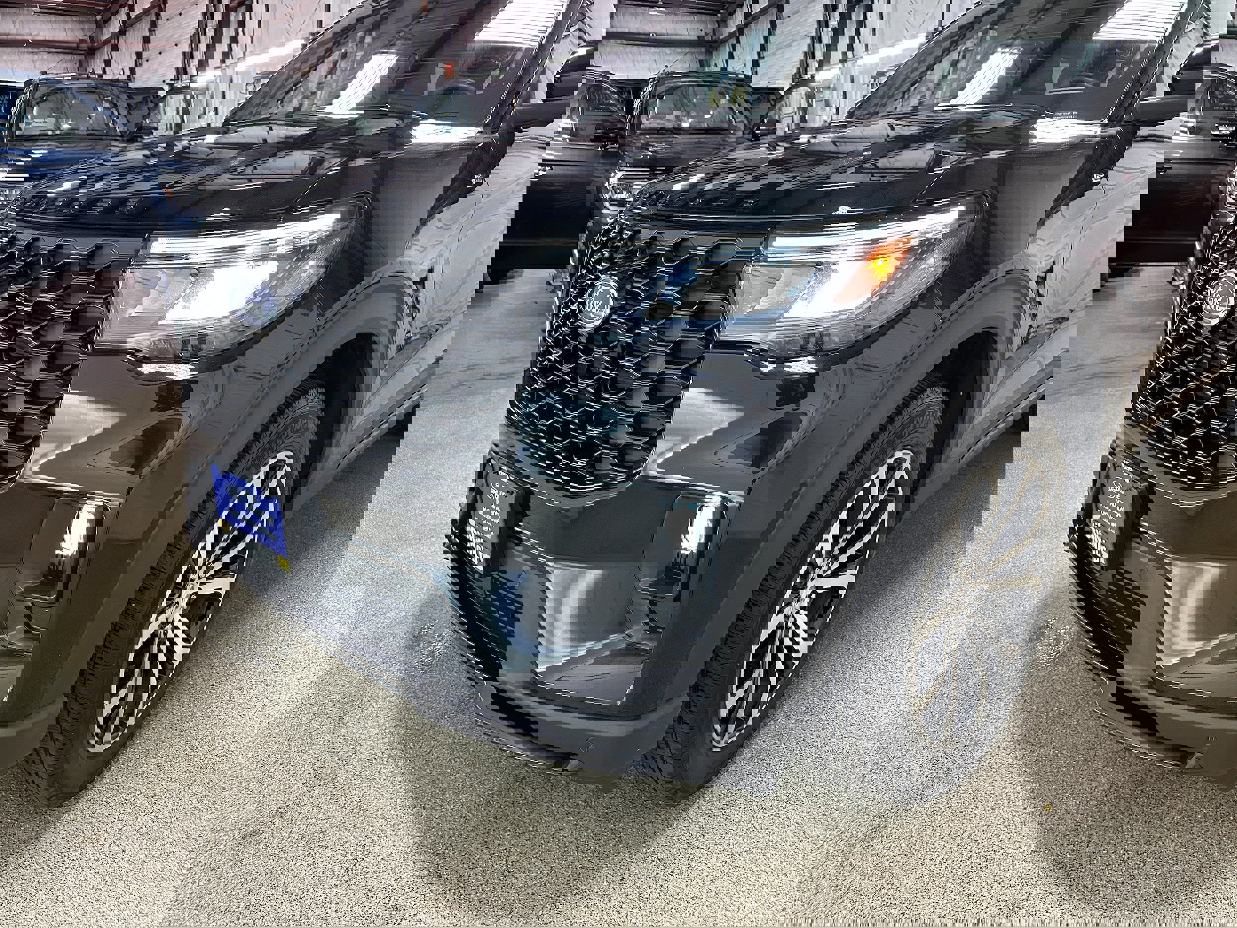 Certified 2025 Ford Explorer ST-Line image 8