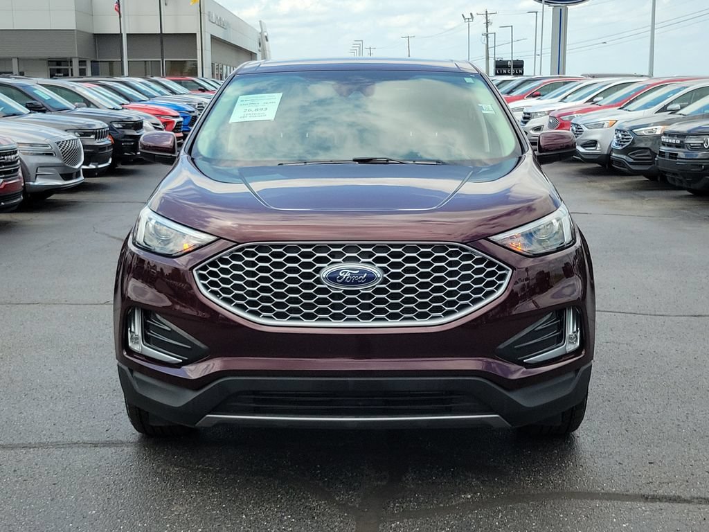 Certified 2023 Ford Edge SEL w/ Convenience Package AWD/4WD image 2
