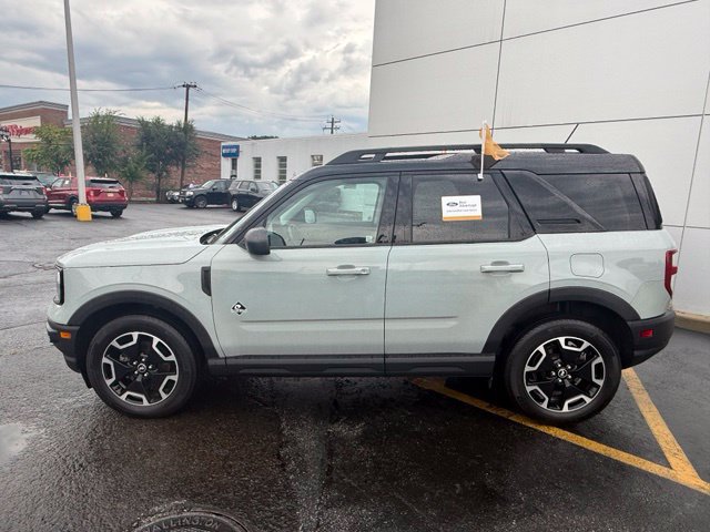 Certified 2023 Ford Bronco Sport Outer Banks w/ Tech Package AWD/4WD image 5