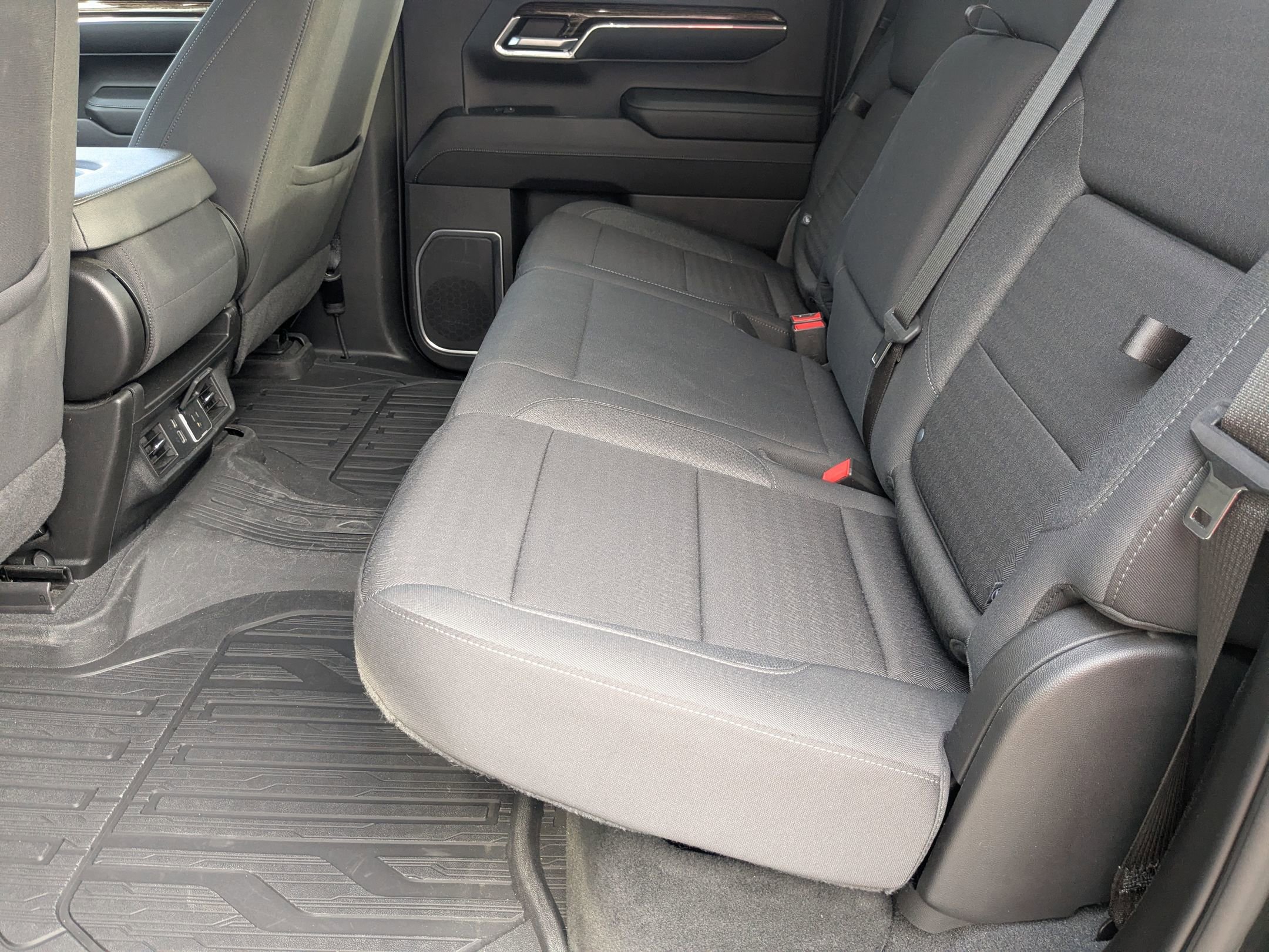 Used 2023 GMC Sierra 1500 Elevation image 26