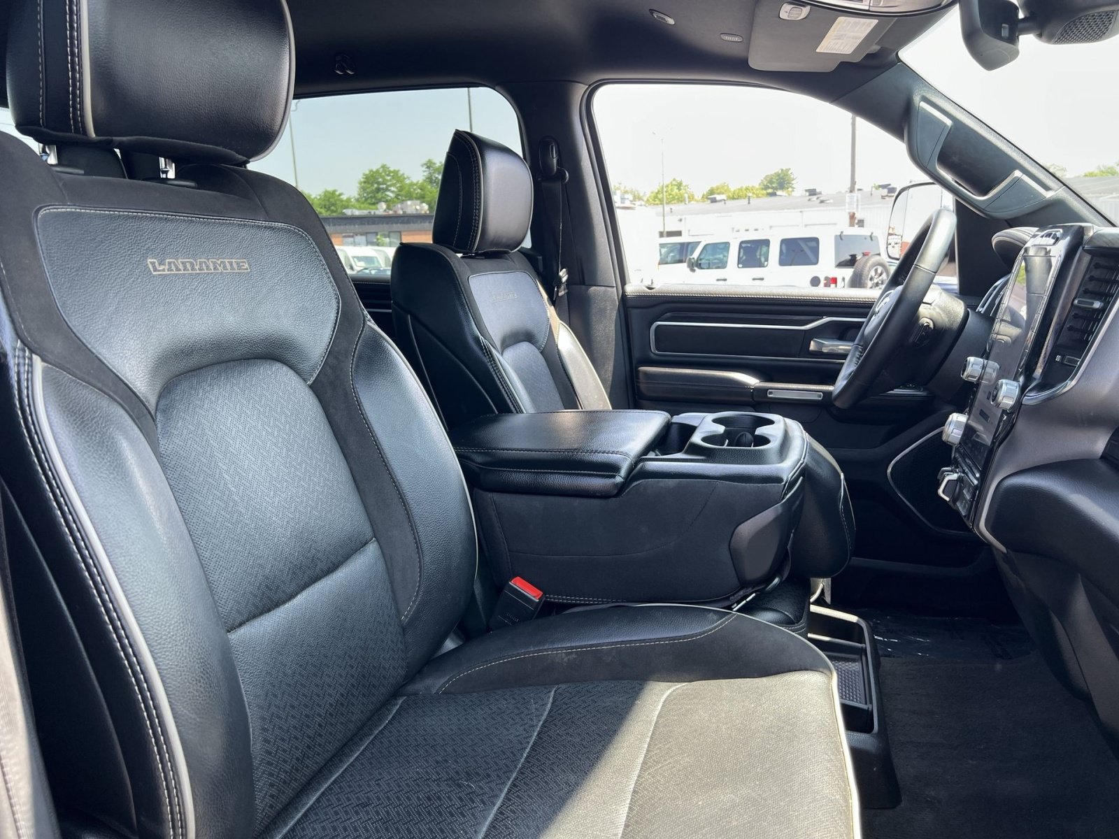 Used 2024 RAM 1500 Laramie AWD/4WD image 26
