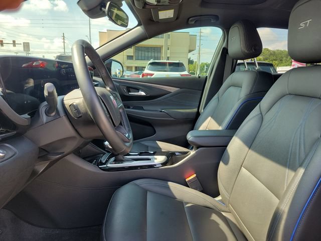 Used 2025 Buick Envista Sport Touring w/ Convenience I Package FWD image 19