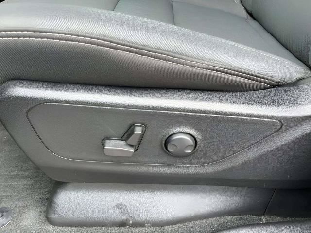 Used 2023 RAM 1500 Big Horn AWD/4WD image 16