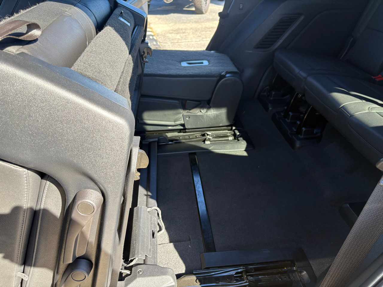 Used 2023 Chevrolet Tahoe LT w/ Luxury Package image 50