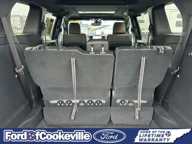 Used 2025 Chrysler Pacifica Select FWD image 16