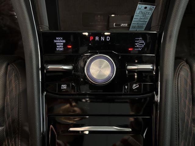 Used 2024 Jeep Grand Cherokee Summit w/ Luxury Tech Group V AWD/4WD image 21