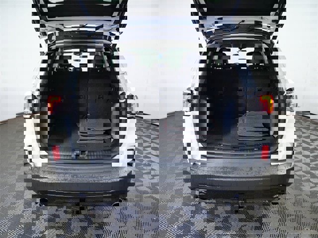 Certified 2022 Ford Escape SEL w/ Equipment Group 302A image 9