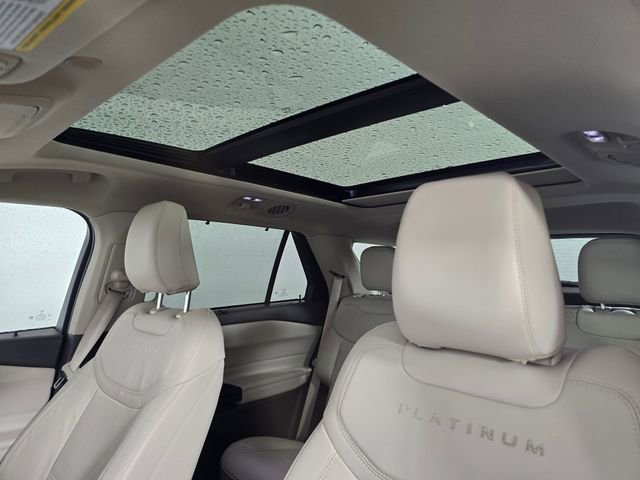 Certified 2023 Ford Explorer Platinum w/ Technology Package AWD/4WD image 24