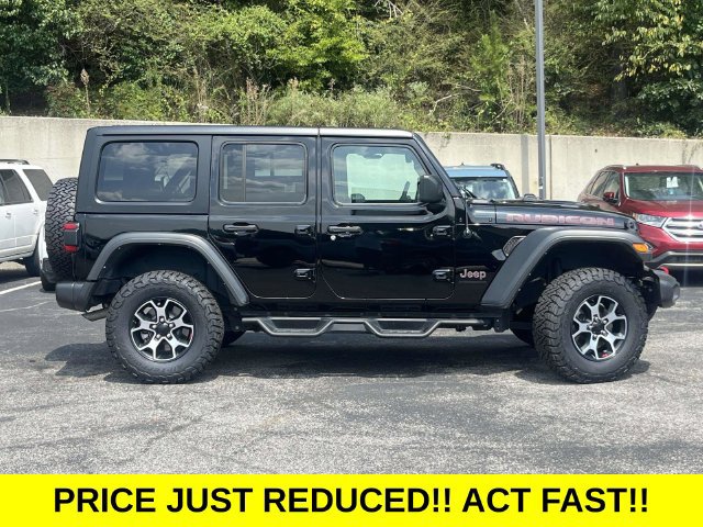 Used 2023 Jeep Wrangler Unlimited Rubicon w/ LED Lighting Group AWD/4WD image 2