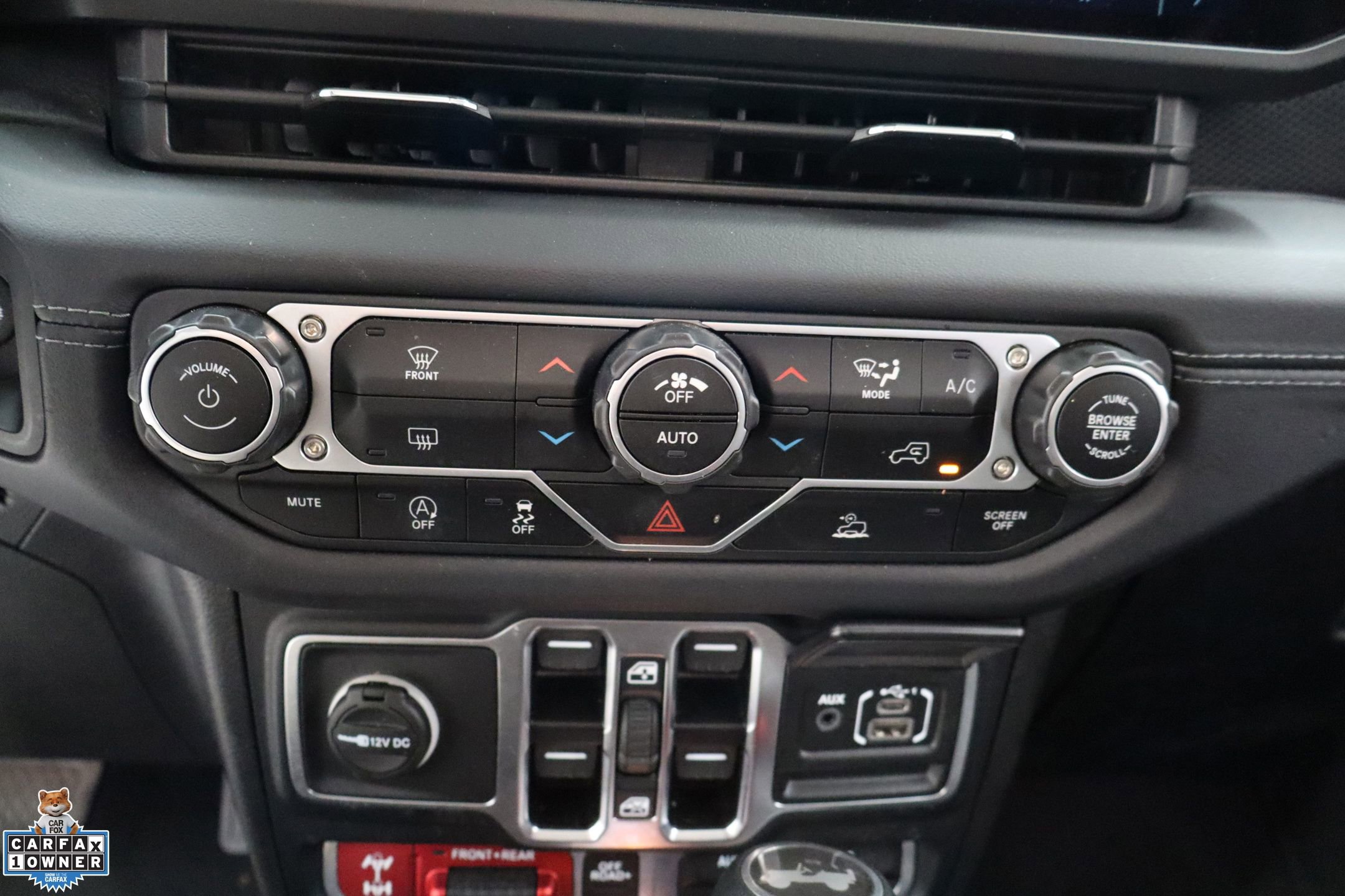 Used 2025 Jeep Wrangler Unlimited Rubicon image 21