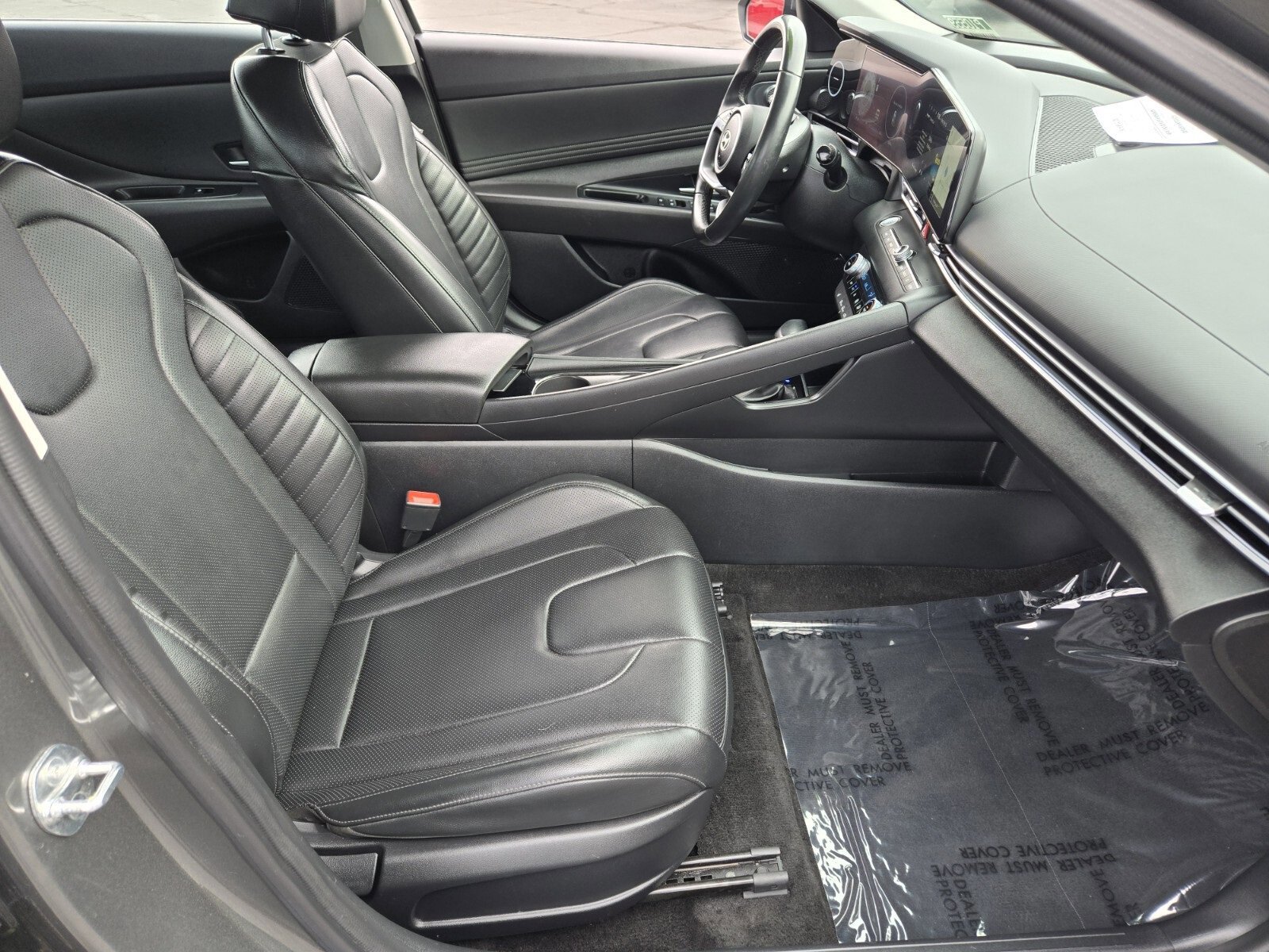 Used 2024 Hyundai Elantra Limited image 15