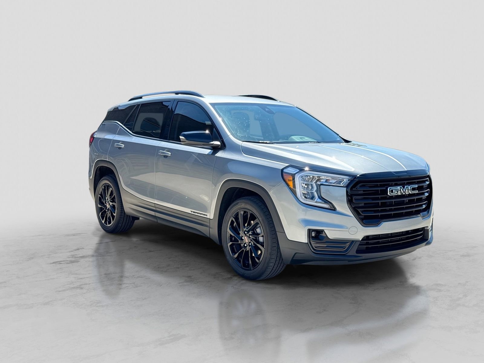 Used 2024 GMC Terrain SLT w/ Elevation Edition AWD/4WD image 10