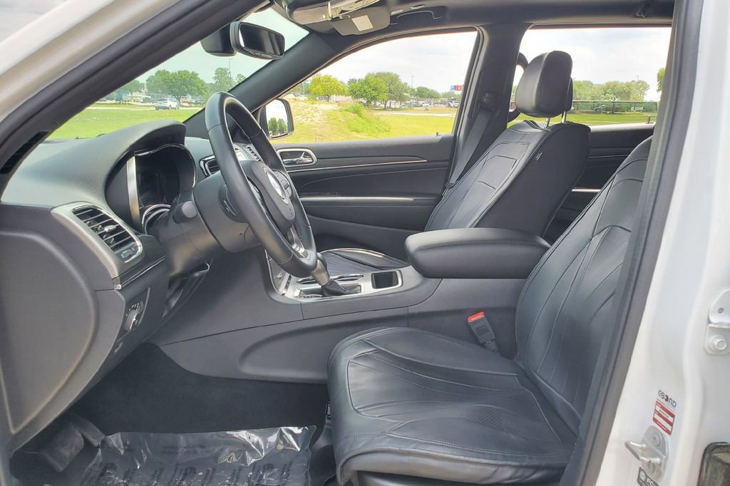 Used 2022 Jeep Grand Cherokee Limited w/ Tech Group RWD image 4