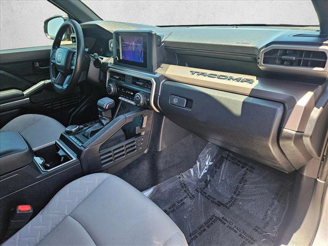 Used 2025 Toyota Tacoma SR5 AWD/4WD image 20