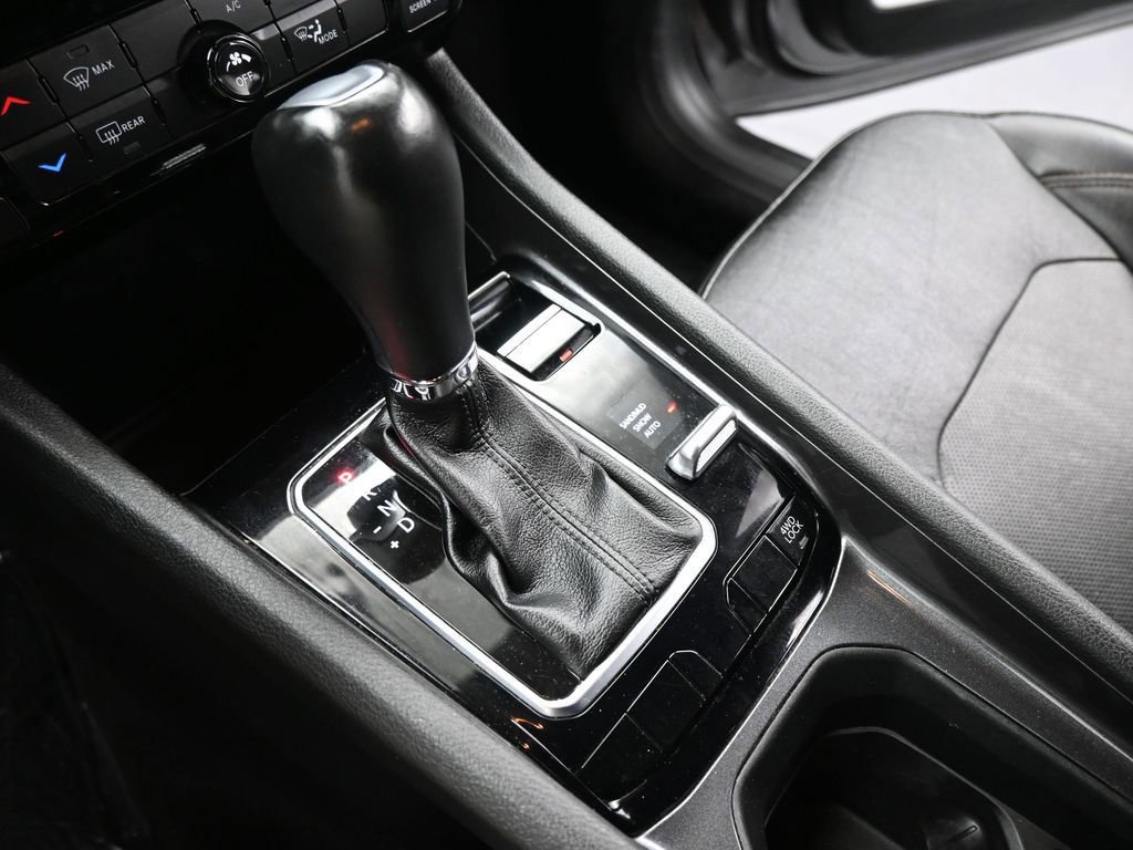 Used 2023 Jeep Compass Latitude image 42