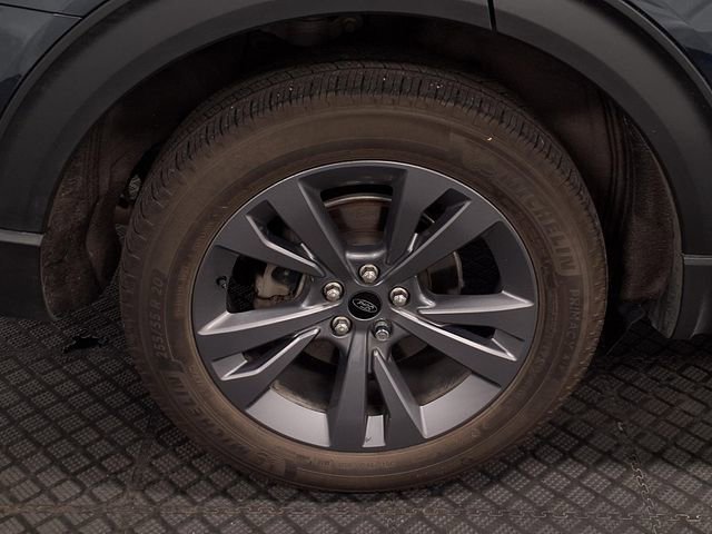 Certified 2022 Ford Explorer XLT w/ Equipment Group 202A AWD/4WD image 33