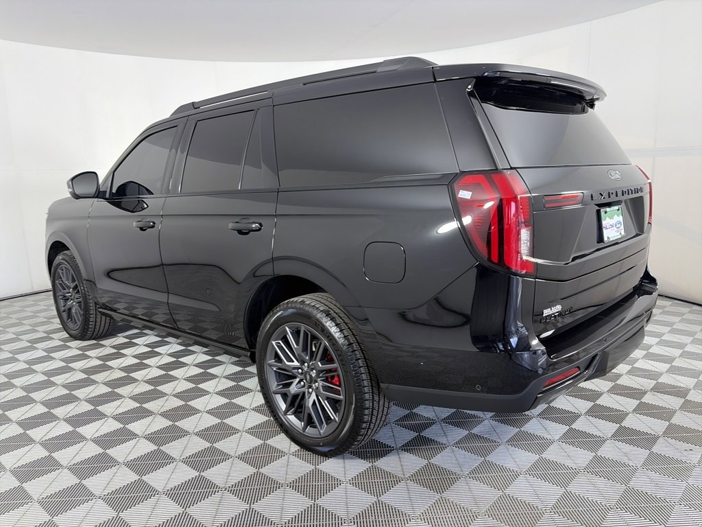 Certified 2025 Ford Expedition Platinum w/ Stealth Performance Package image 3