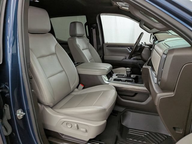 Used 2023 Chevrolet Silverado 1500 LTZ AWD/4WD image 22