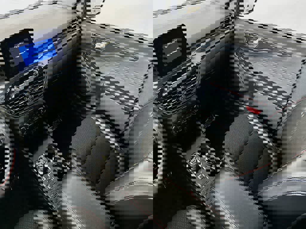 Certified 2024 Ford Escape ST-Line image 11