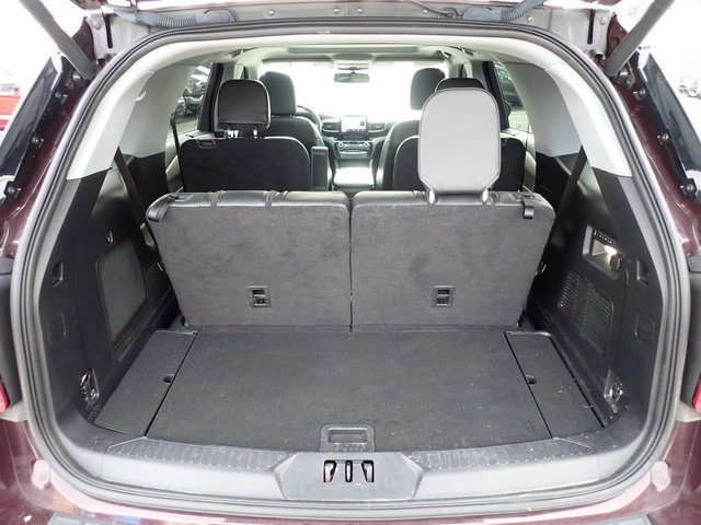 Certified 2022 Ford Explorer Limited w/ Equipment Group 301A image 10