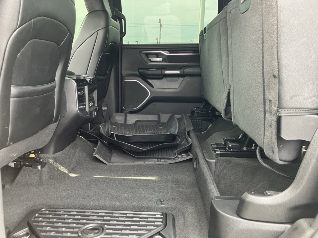 Used 2022 RAM 1500 Laramie AWD/4WD image 34