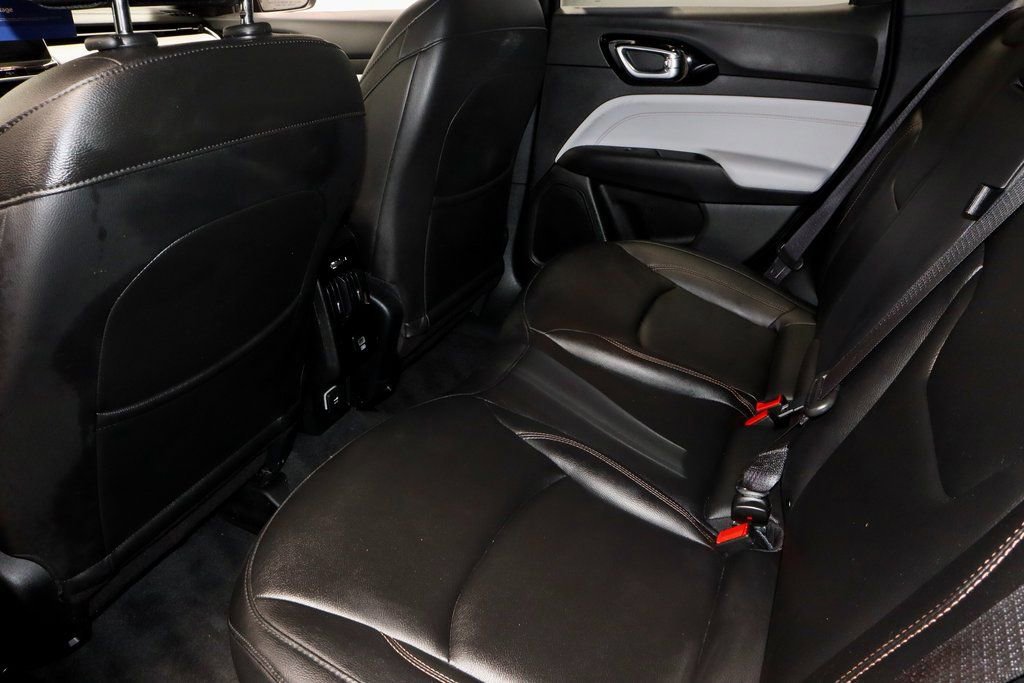 Used 2024 Jeep Compass Limited image 21