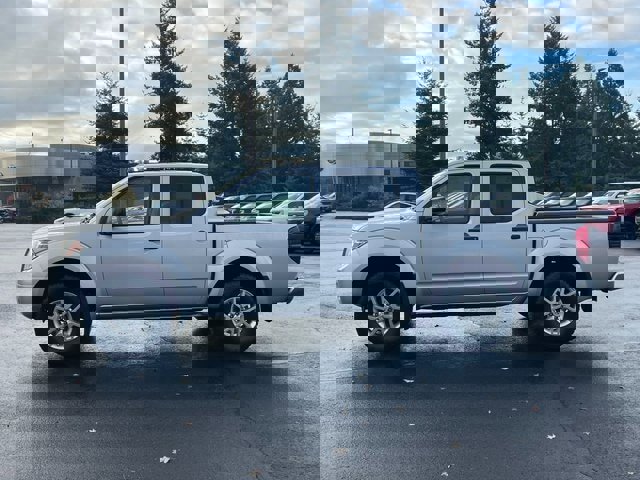 Used 2017 Nissan Frontier SV image 7