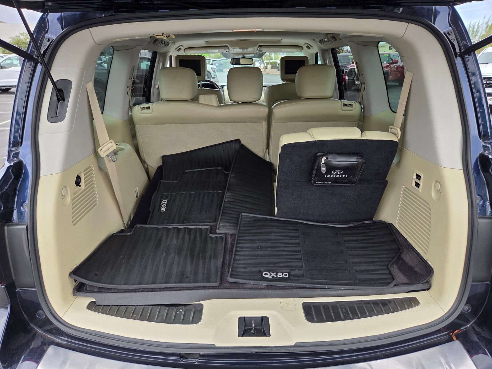 Used 2018 INFINITI QX80 4WD w/ Driver Assistance Package image 15