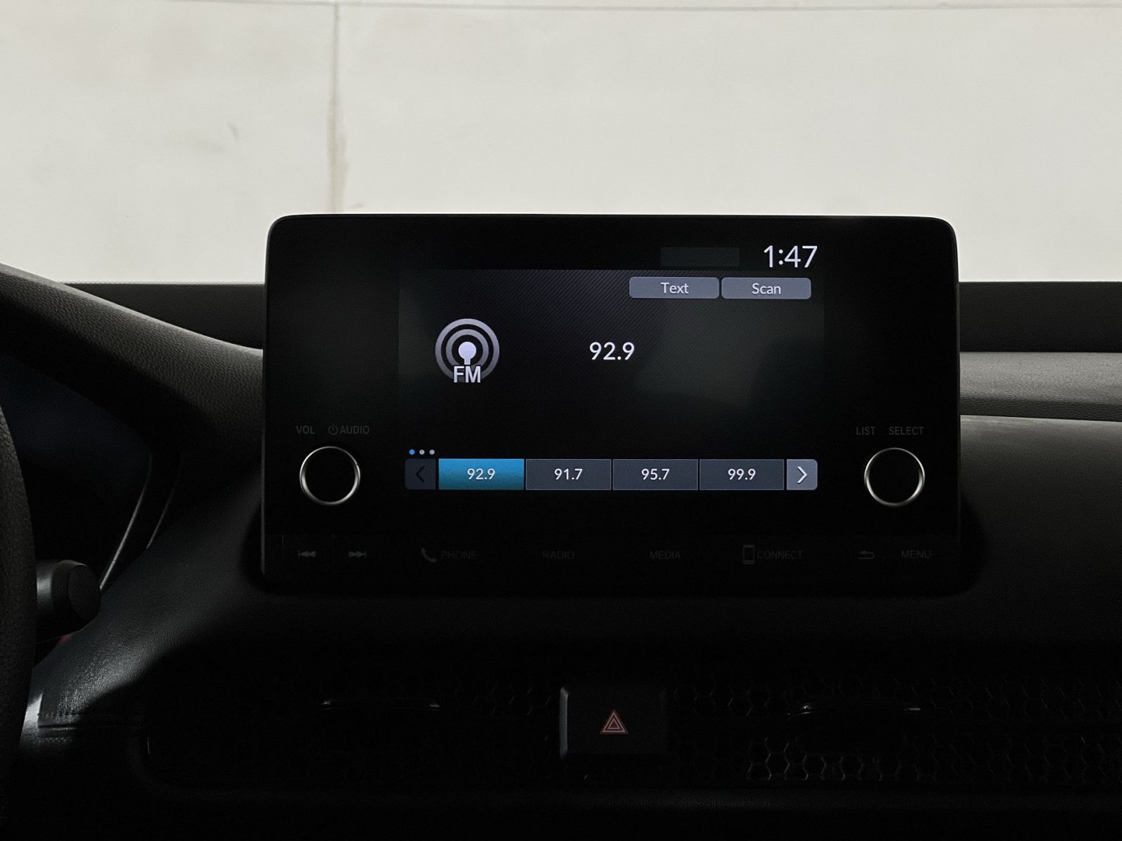 Used 2024 Honda HR-V LX image 18