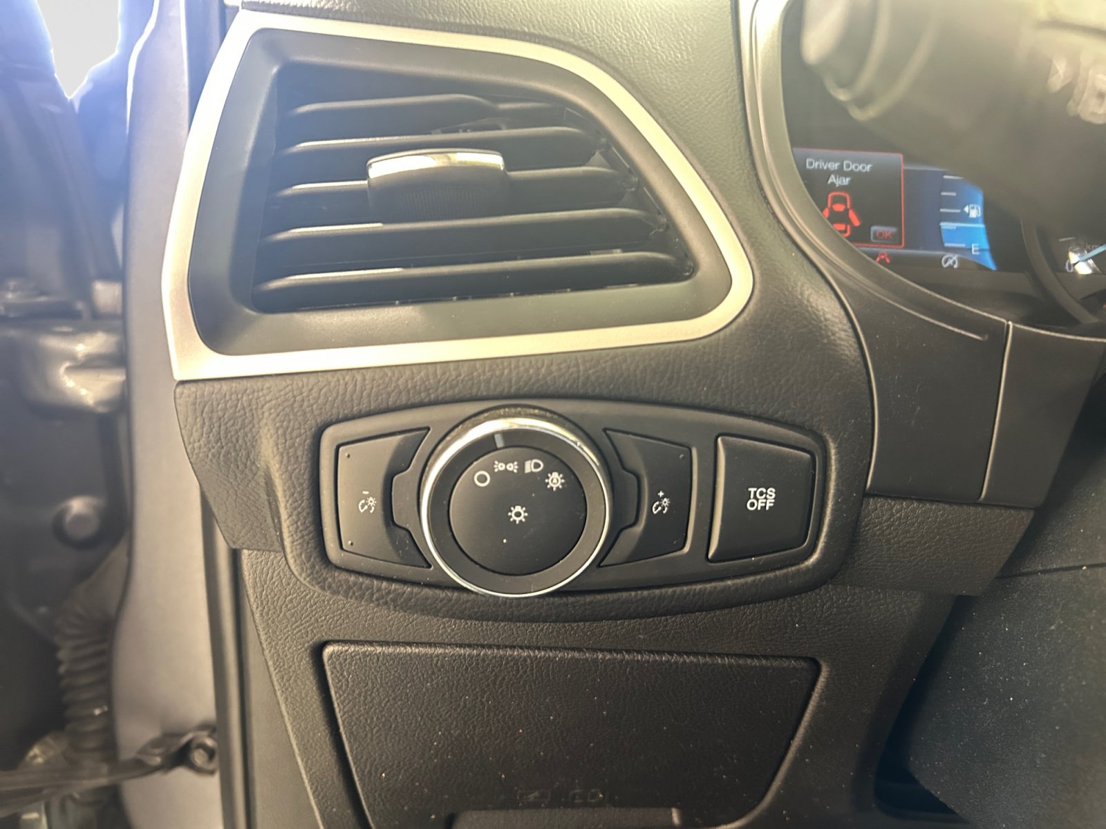 Certified 2022 Ford Edge SE AWD/4WD image 20