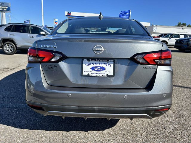 Used 2025 Nissan Versa SV FWD image 7