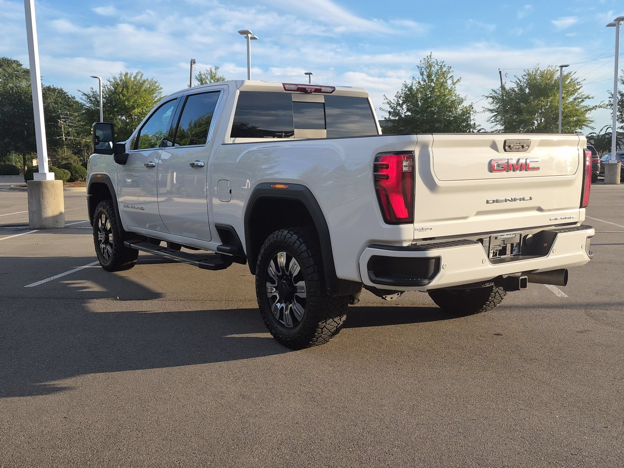 Used 2024 GMC Sierra 2500 Denali w/ Technology Package AWD/4WD image 6