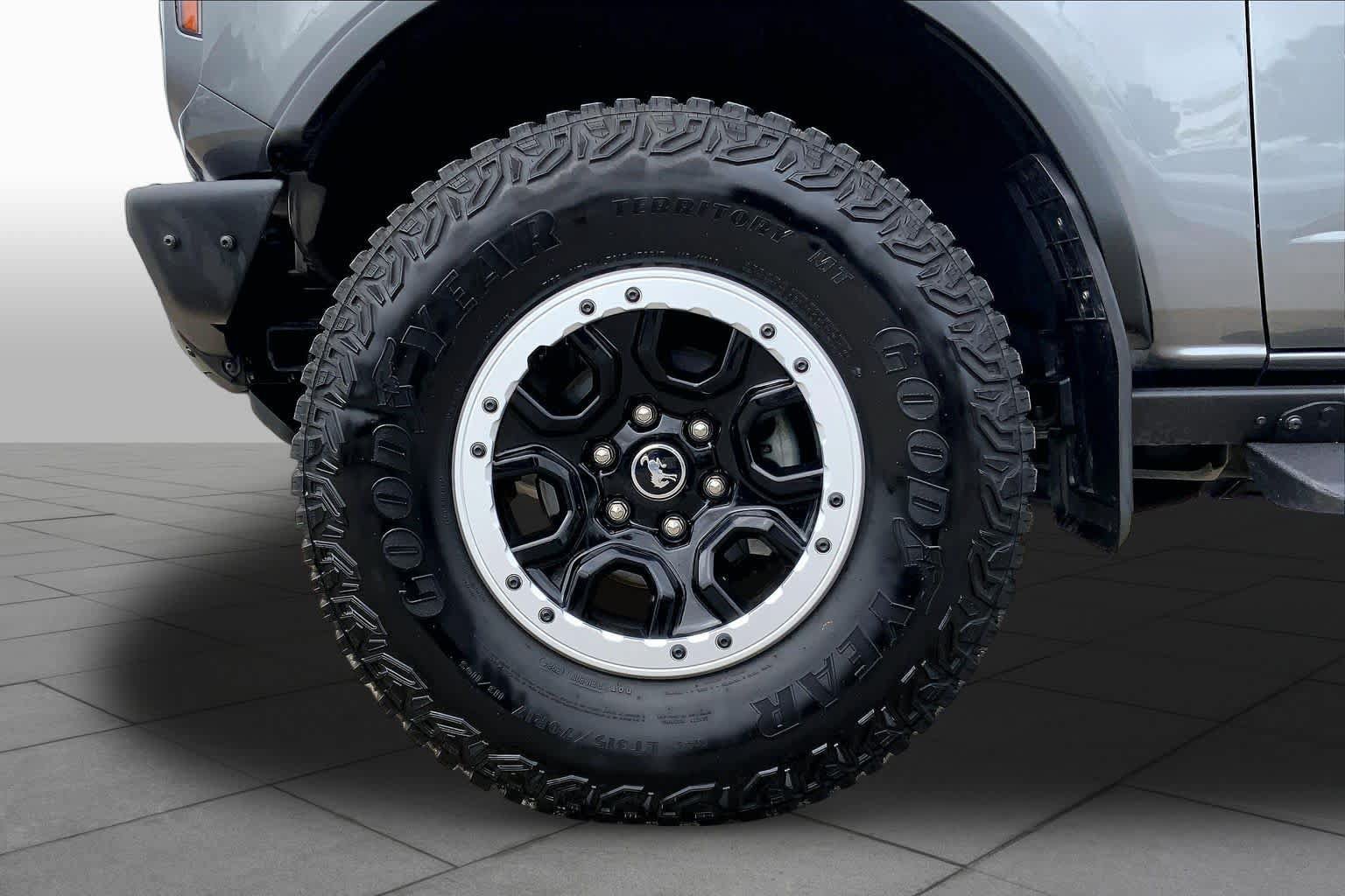 Certified 2024 Ford Bronco Badlands AWD/4WD image 11