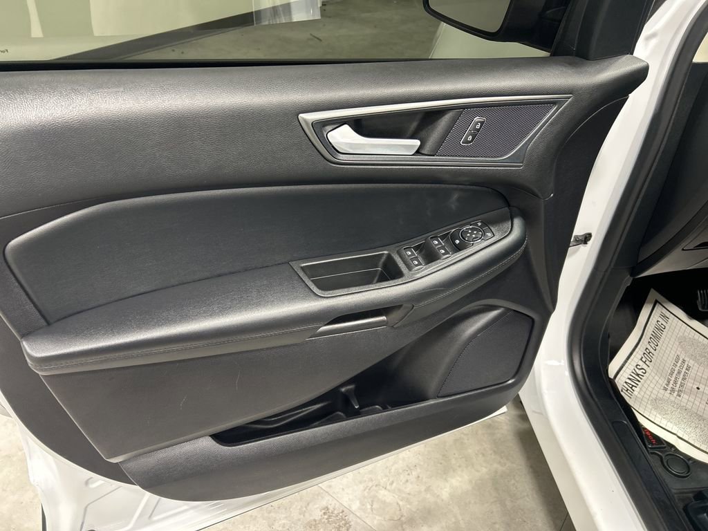 Certified 2020 Ford Edge SE image 14