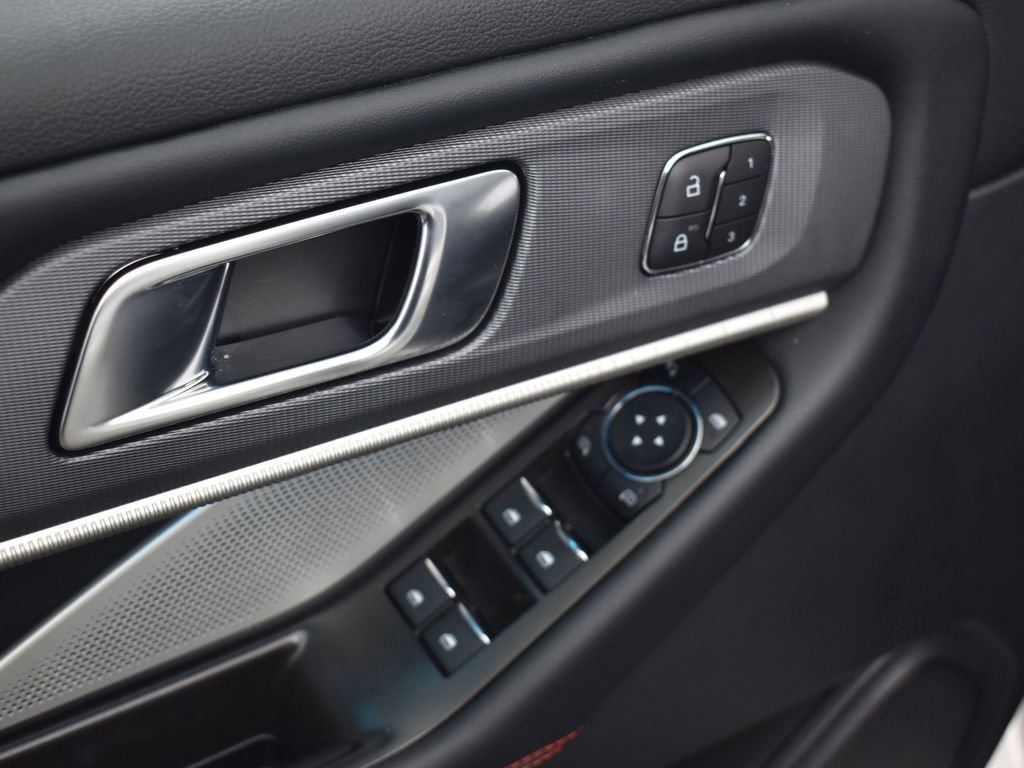 Certified 2025 Ford Explorer ST image 20
