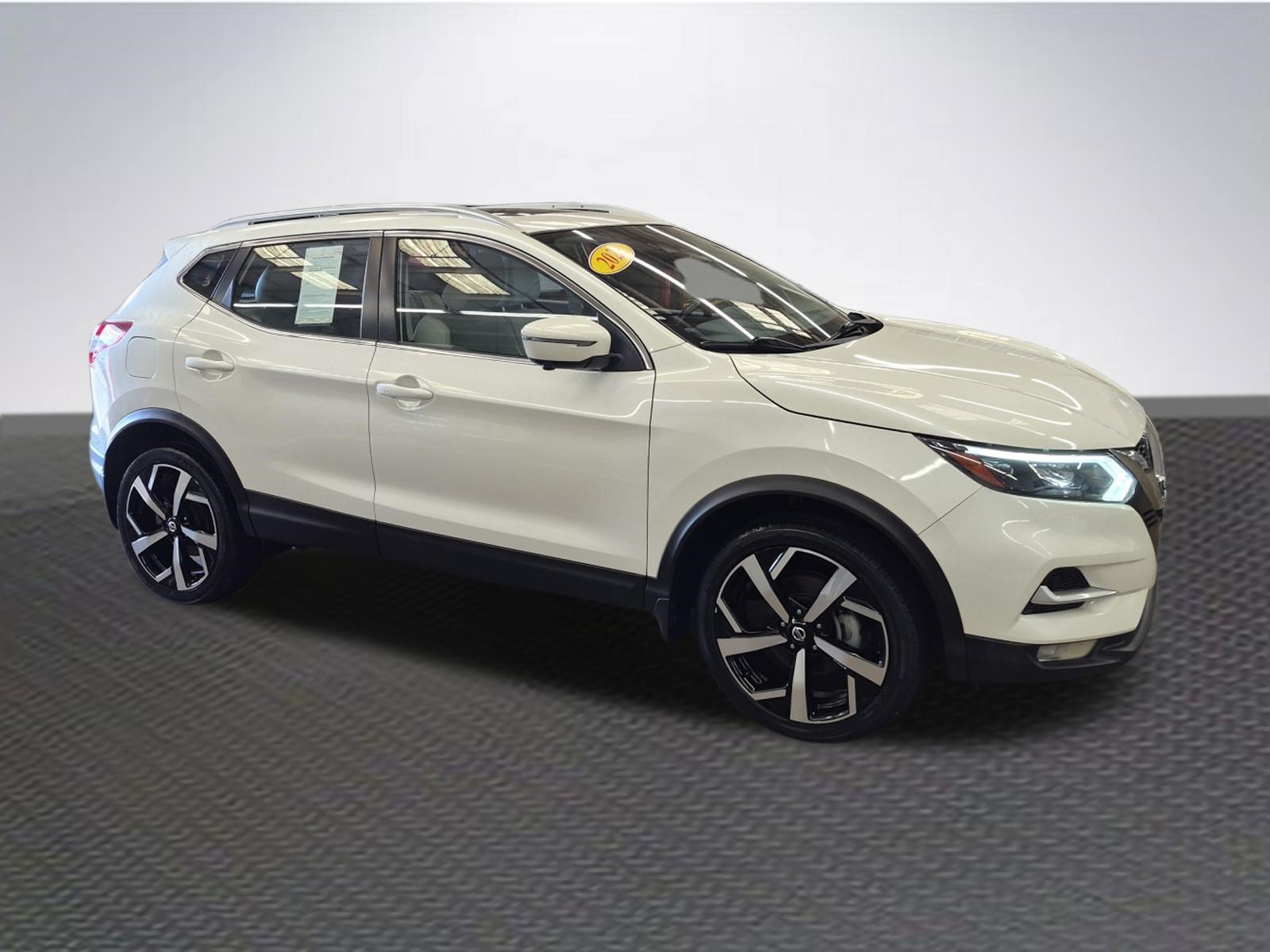 Used 2022 Nissan Rogue Sport SL w/ Premium Package