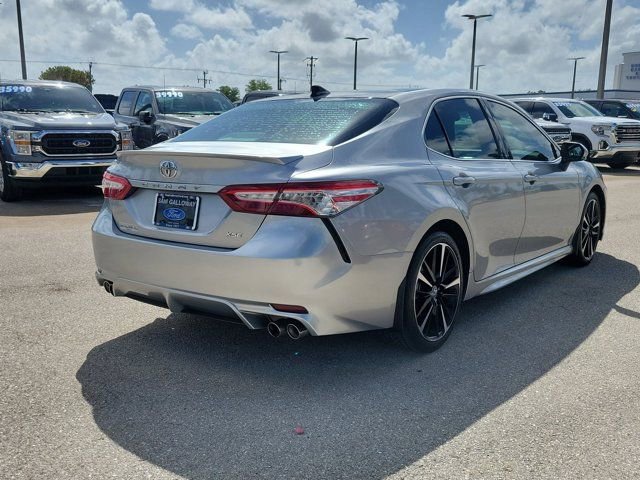 Used 2020 Toyota Camry XSE FWD image 4