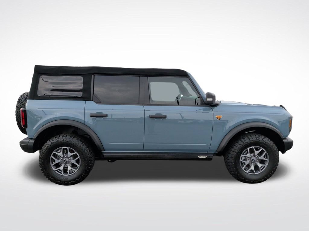 Certified 2022 Ford Bronco Badlands AWD/4WD image 9