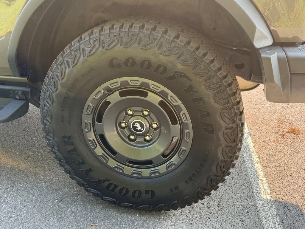 Certified 2025 Ford Bronco Badlands w/ Sasquatch Package AWD/4WD image 13