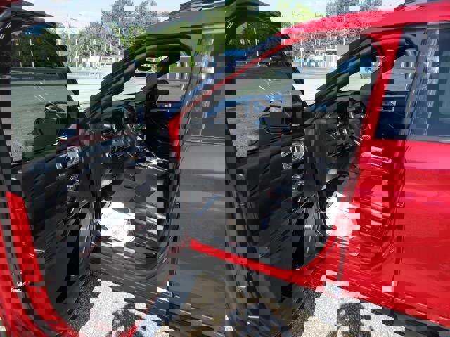 Certified 2023 Ford Explorer ST-Line w/ Class IV Trailer Tow Package image 18