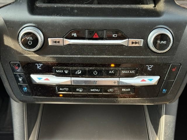 Certified 2020 Ford Explorer Limited RWD image 30
