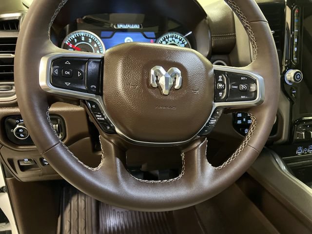 Used 2025 RAM 1500 Laramie AWD/4WD image 9