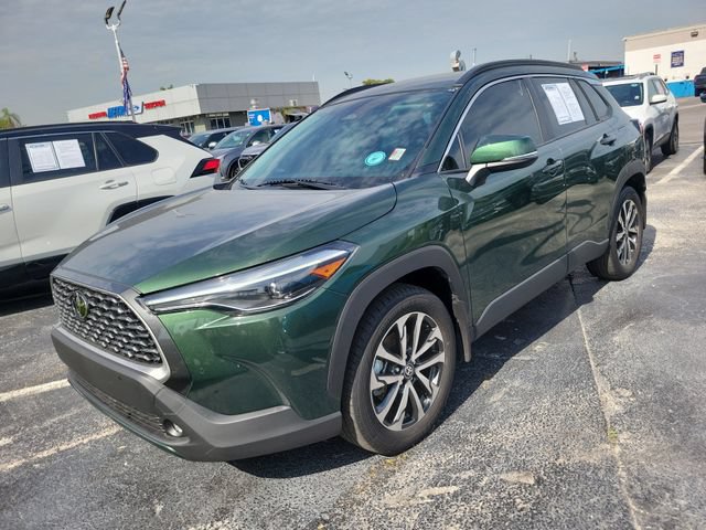 Used 2023 Toyota Corolla Cross XLE AWD/4WD image 4