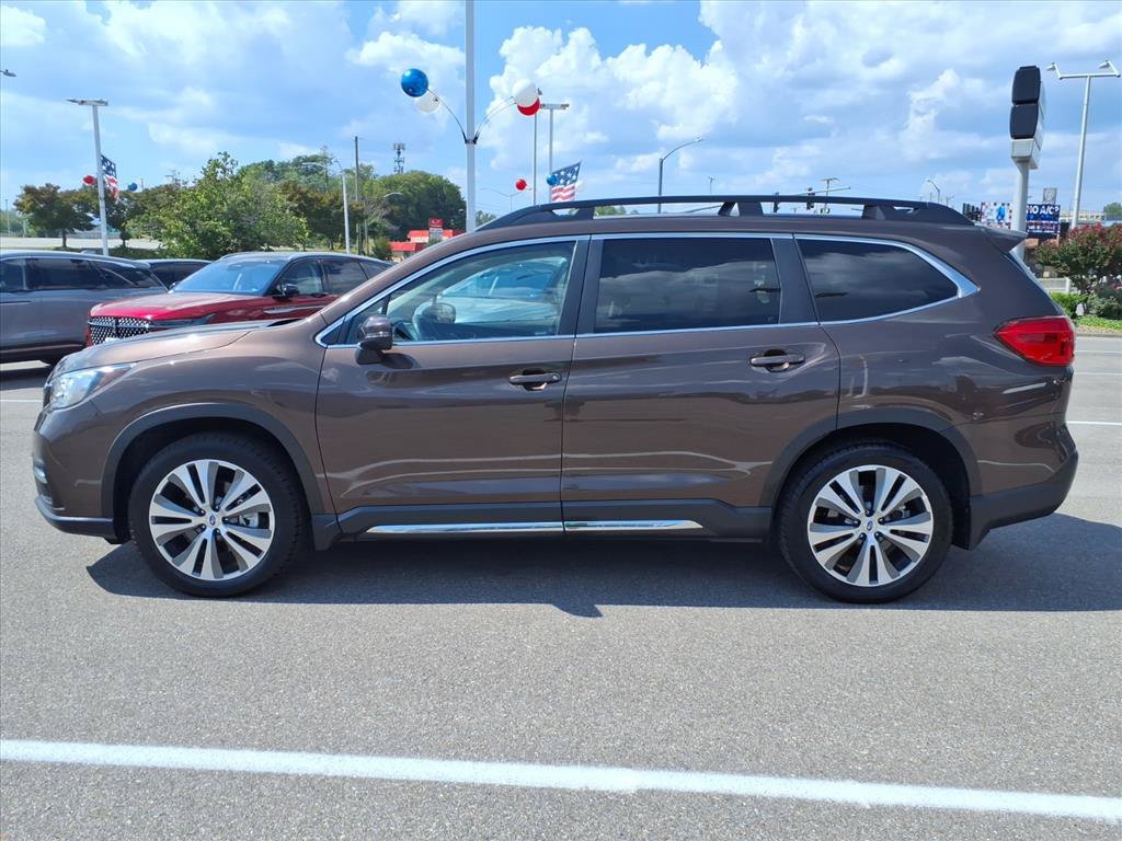 Used 2020 Subaru Ascent Limited w/ Technology Package AWD/4WD image 2