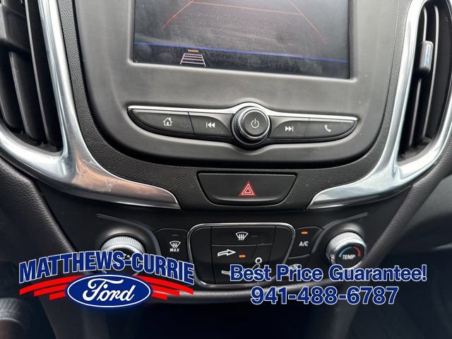 Used 2021 Chevrolet Equinox LT FWD image 18