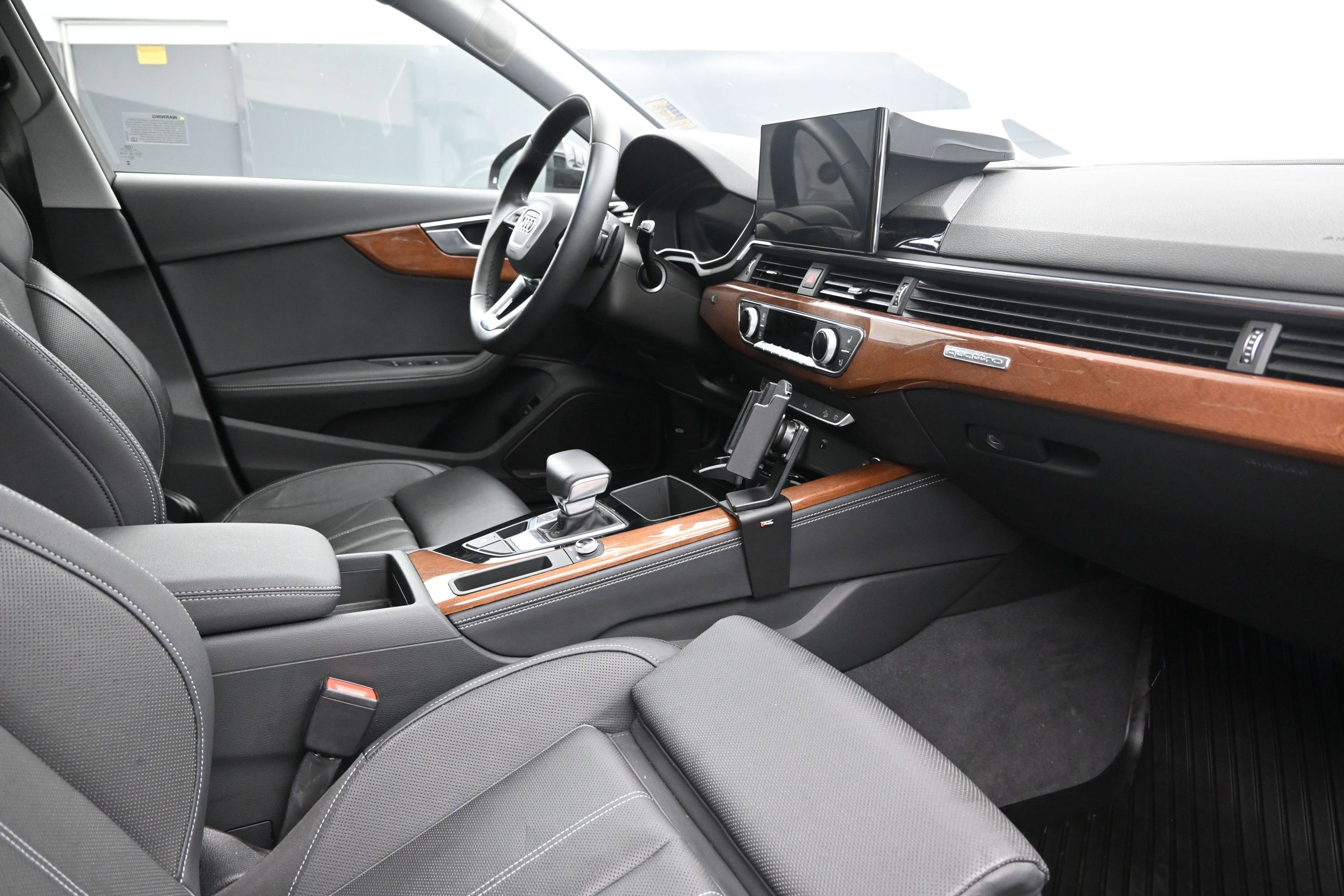 Used 2023 Audi A4 2.0T allroad Premium Plus w/ Premium Plus Package AWD/4WD image 25