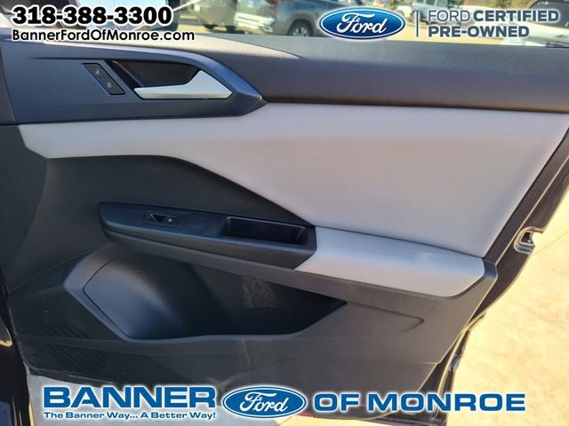 Used 2023 Volkswagen Taos SE image 24