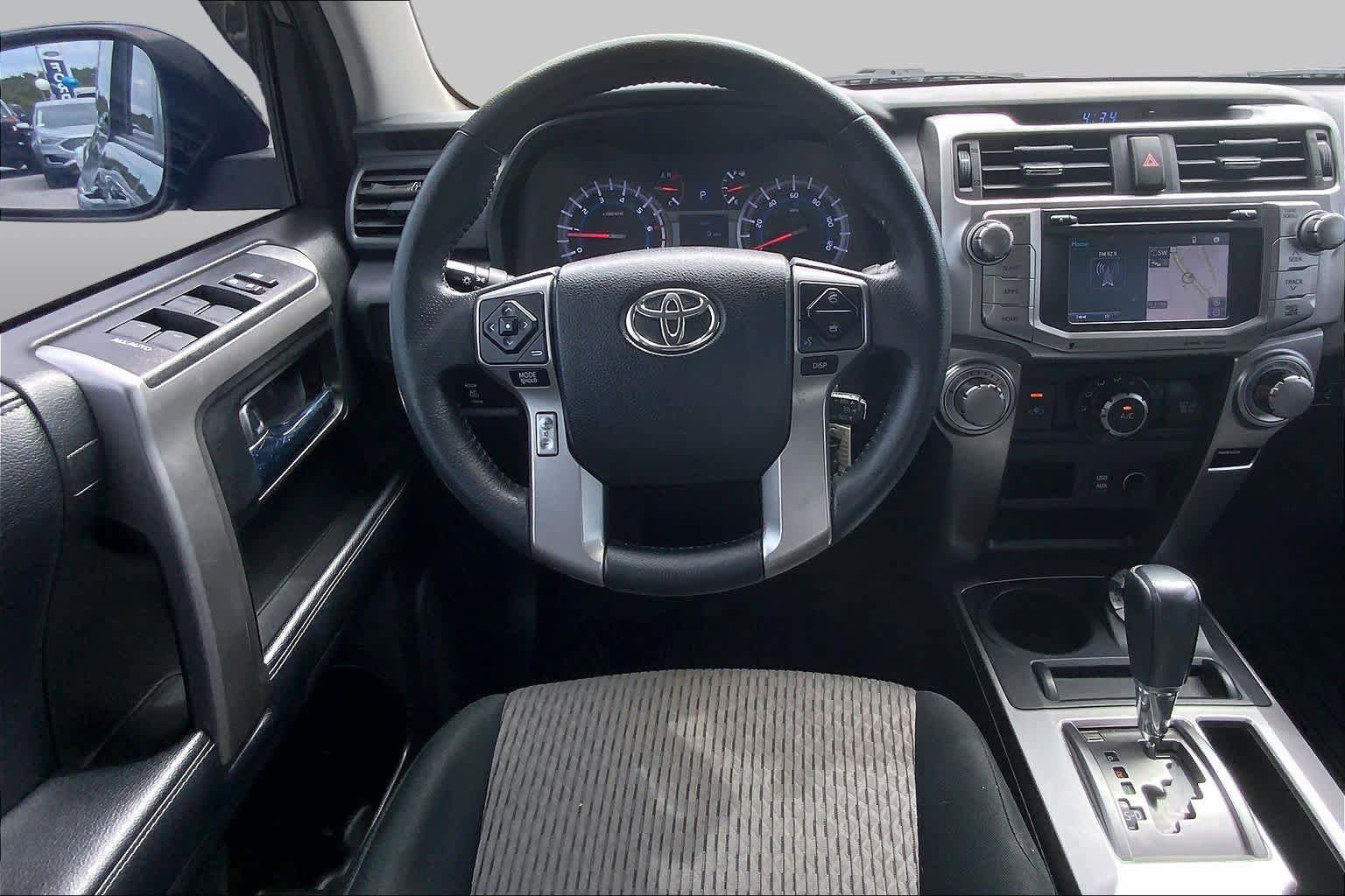 Used 2019 Toyota 4Runner SR5 AWD/4WD image 6